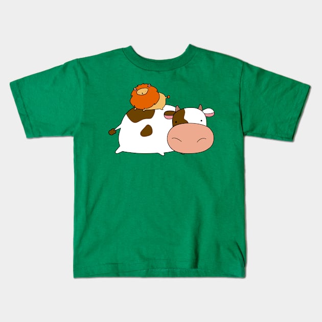 Cow and Tiny Lion Kids T-Shirt by saradaboru